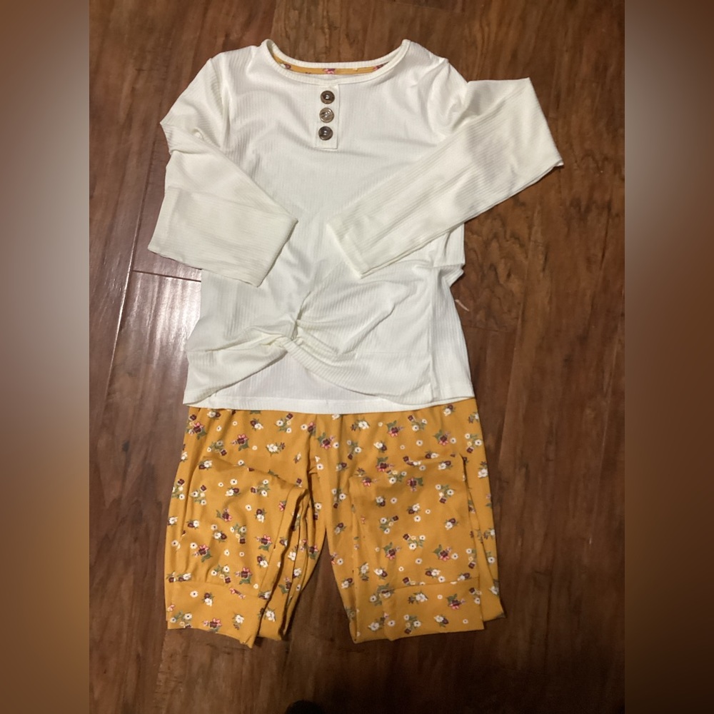 Girls M(10/12) outfit
